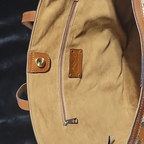LIKE NEW!! Patricia Nash tote - Picture 6 of 8